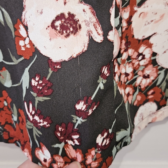 LOFT Black Floral Blouse Bell Sleeves Size XS - Picture 6 of 7